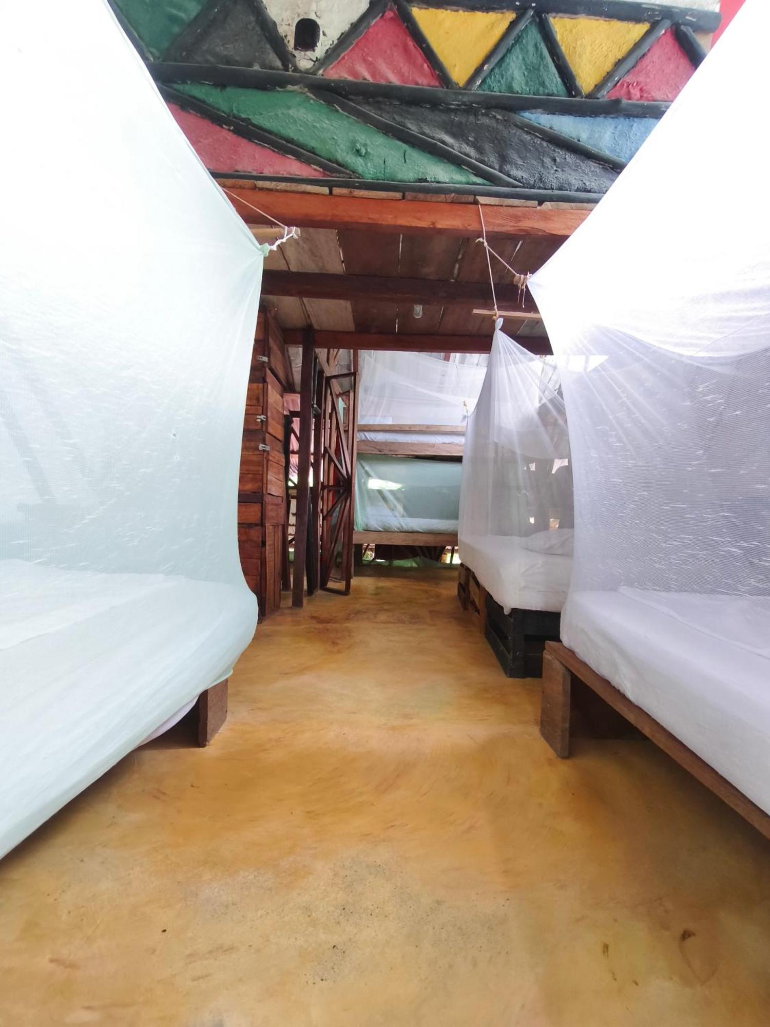 Reciclarte Galeria Hostal Capurganá Szoba fotó